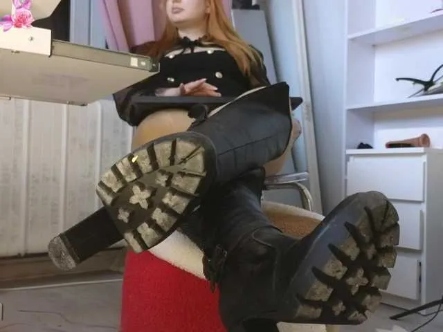 Girls: try live performances with matured performers, from dancing to quirks, in a variety of beautiful sex cams.