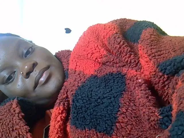 Fine-ass-bitch from BongaCams is Freechat