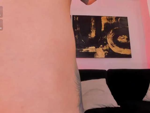 HannaConnor from BongaCams