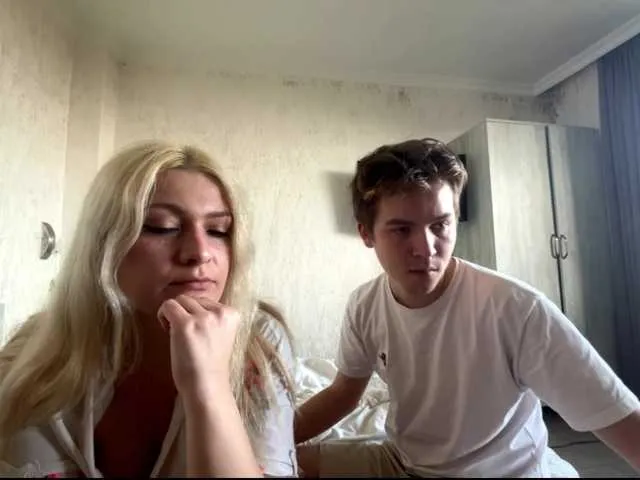 Hikkiii from BongaCams