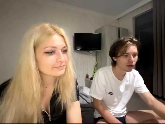 Hikkiii from BongaCams