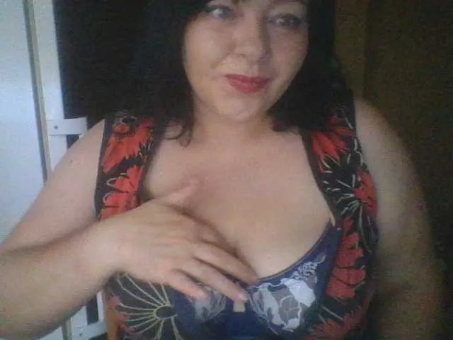 Holly-Molly69 from BongaCams is Freechat