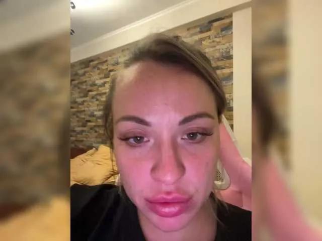 HollyDoll from BongaCams is Freechat
