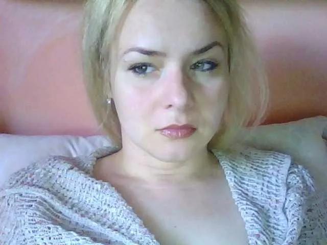 HollyLaPretty from BongaCams is Freechat