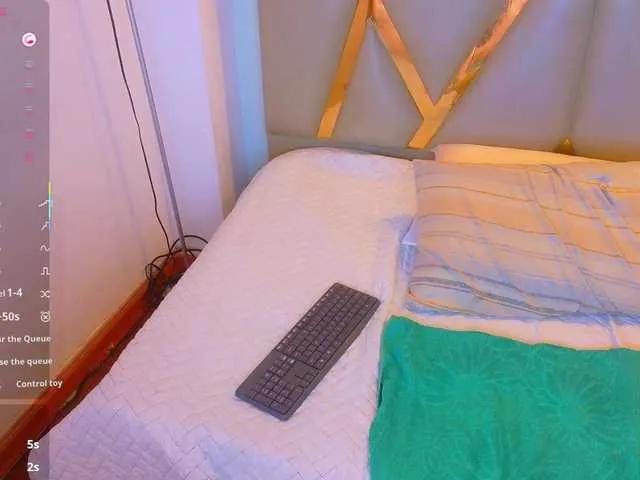 hollyvega from BongaCams