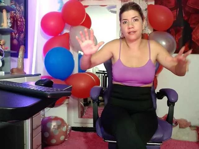 Girls: try live performances with matured performers, from dancing to quirks, in a variety of beautiful sex cams.