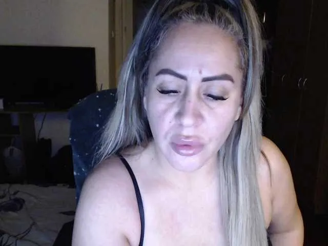 Hotella from BongaCams is Freechat