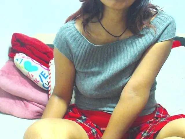 HOTTTSKIN from BongaCams
