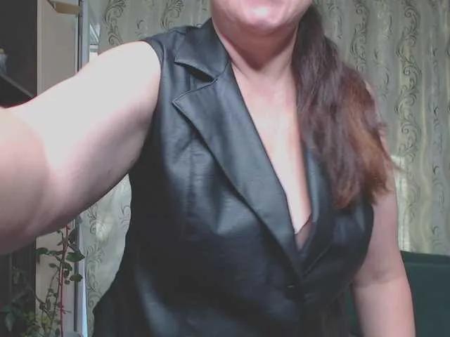 Illusionq from BongaCams