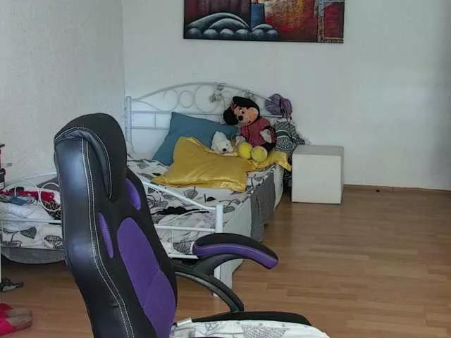 Illymaus from BongaCams