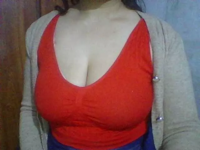 Indiagirl50 from BongaCams