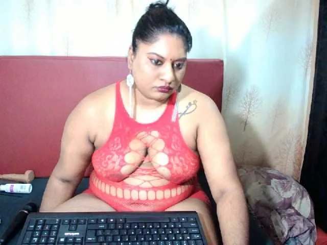 IndianChantal from BongaCams
