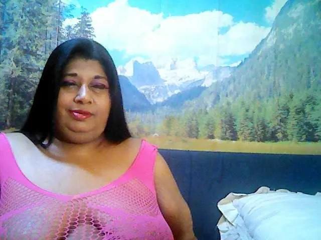 Indianhoney from BongaCams