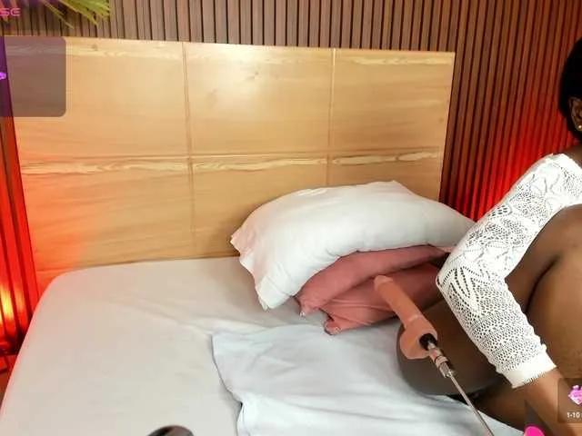 Iris-violeta from BongaCams