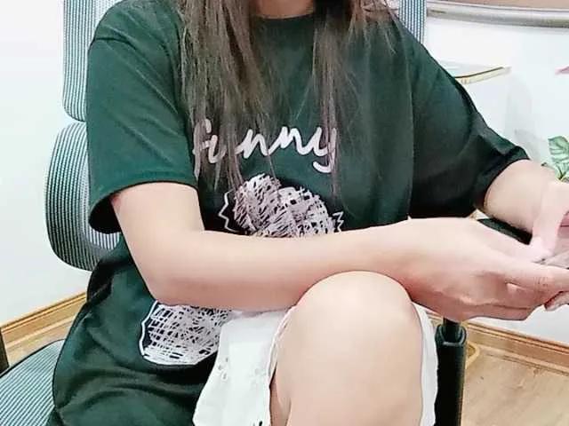 Jasamine from BongaCams