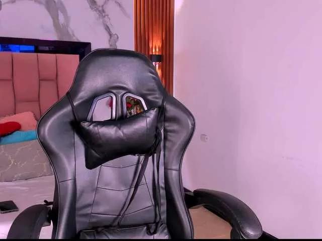 Jeen-taylor1 from BongaCams