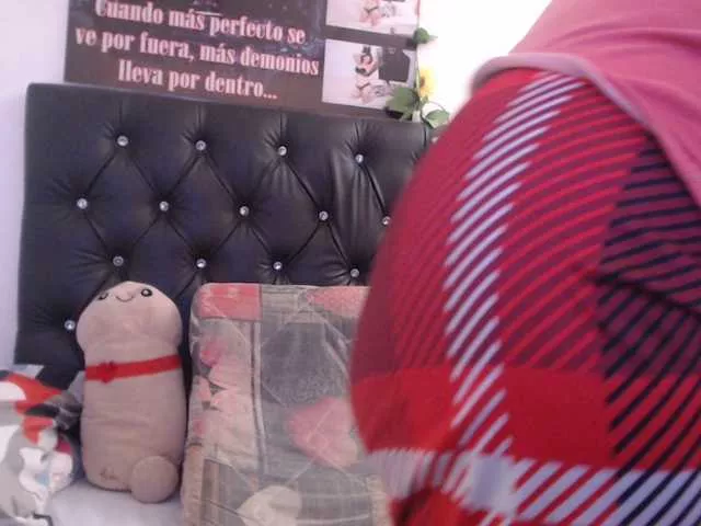 Jellyfishhot from BongaCams