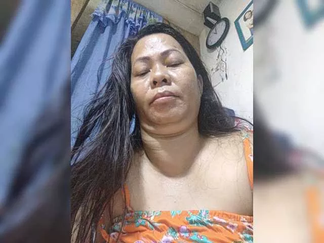 Jelyn87 from BongaCams