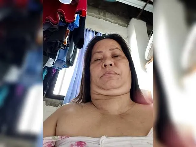 Jelyn87 from BongaCams