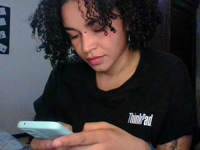 jennyrose99 from BongaCams