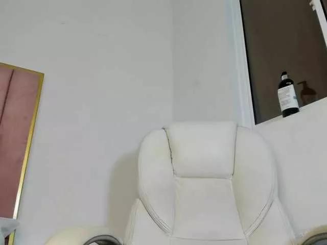 JennyWeells from BongaCams