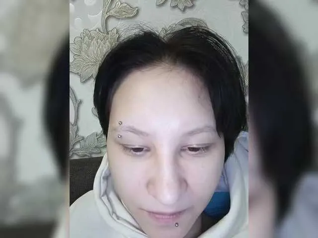 Jillari from BongaCams