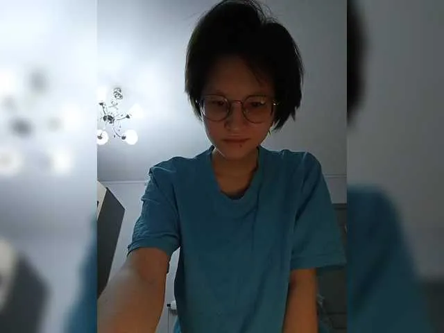 Jillari from BongaCams