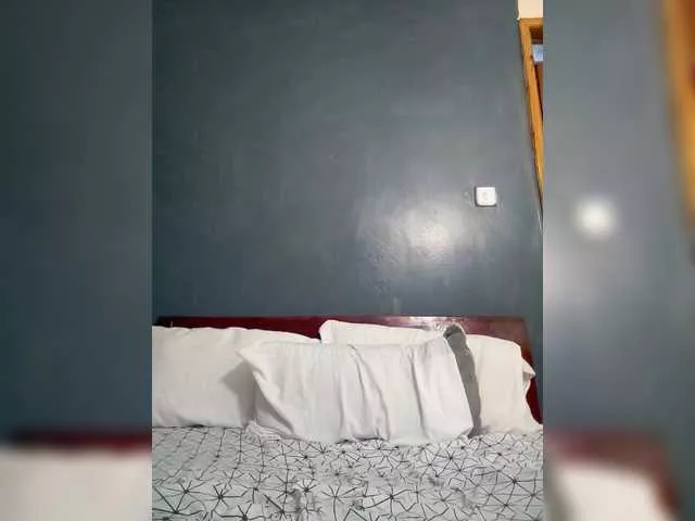 Jolly5 from BongaCams