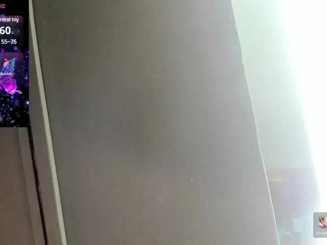 Jonnyandlexyhot from BongaCams
