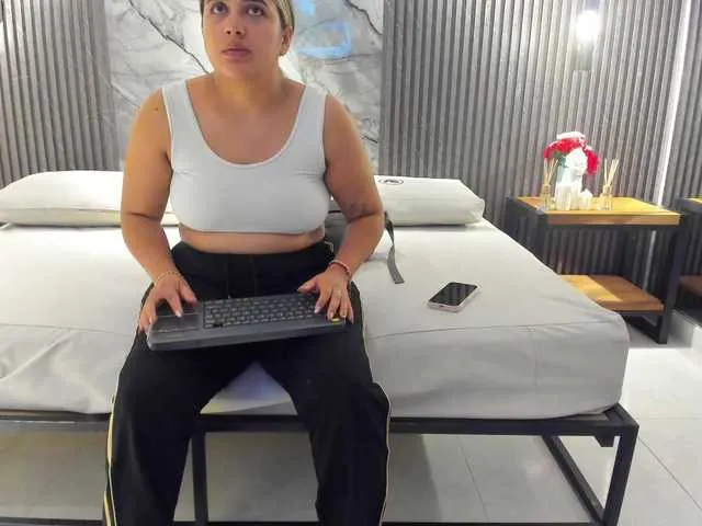 JuliethaTaylor from BongaCams