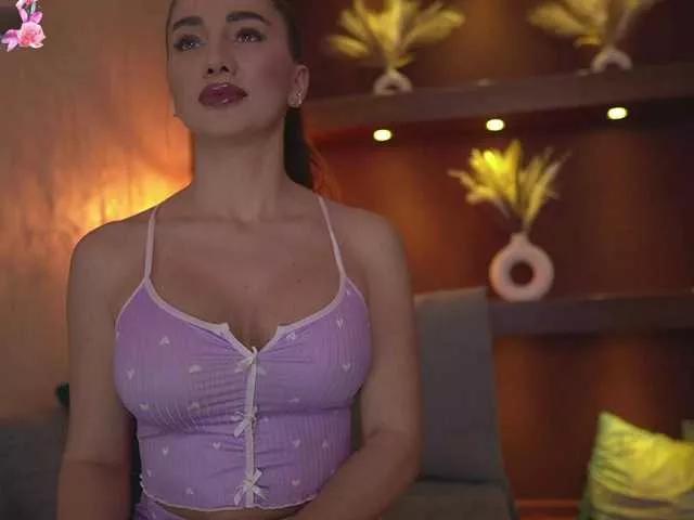 Girls: try live performances with matured performers, from dancing to quirks, in a variety of beautiful sex cams.