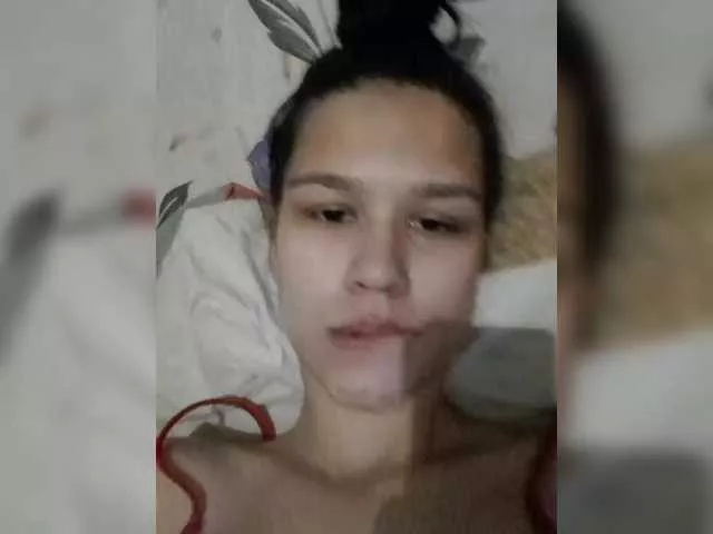 Karyna2520 from BongaCams