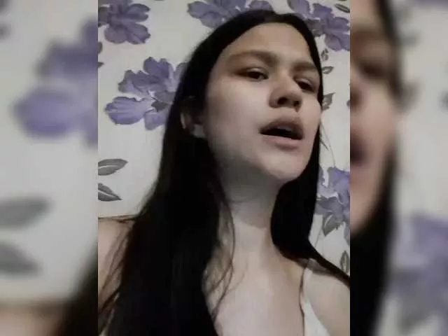 Karyna2520 from BongaCams