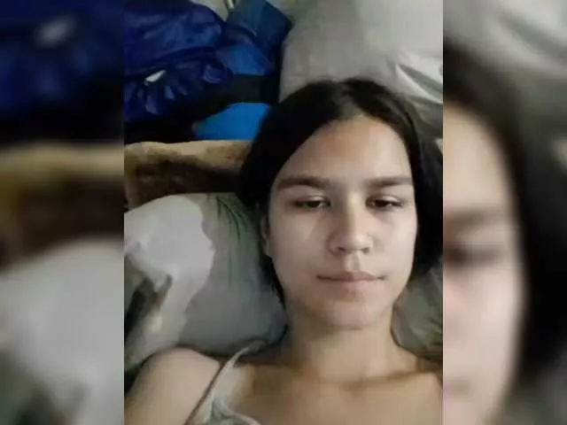 Karyna2520 from BongaCams