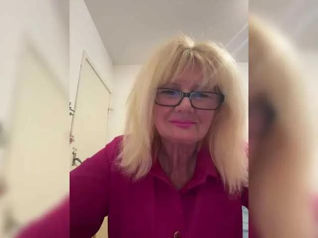KASANDRABOLOSHKA from BongaCams is Freechat