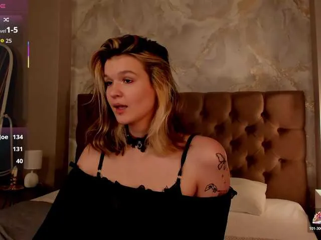 Kati-Li from BongaCams