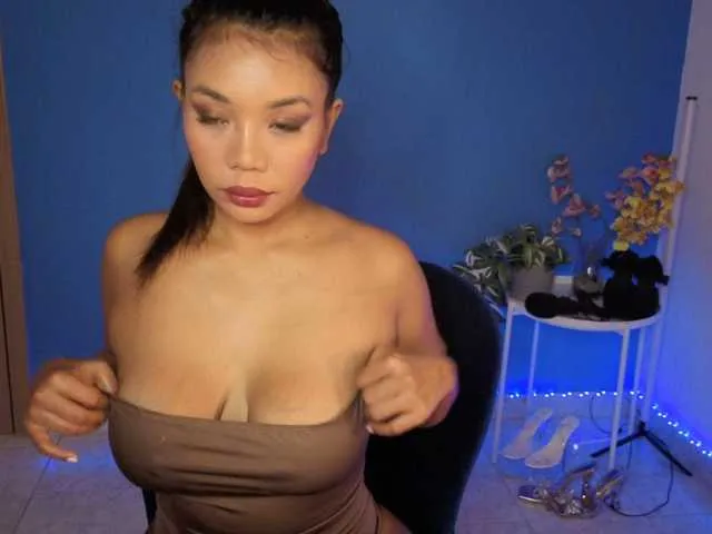 KatieMaureen from BongaCams