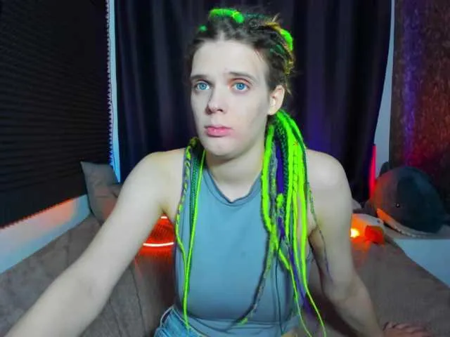 KIKIKrash from BongaCams