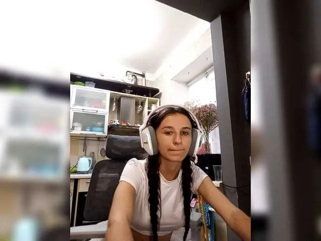 KikNika from BongaCams