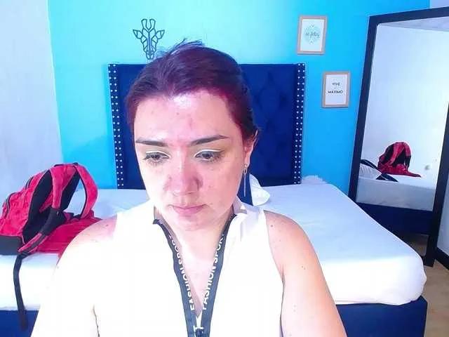 Kinky-redhead18 from BongaCams