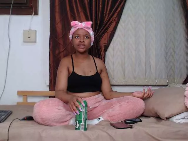 KinkyP696 from BongaCams