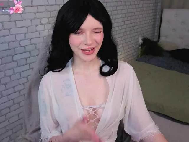 KiraMountrays from BongaCams is Freechat