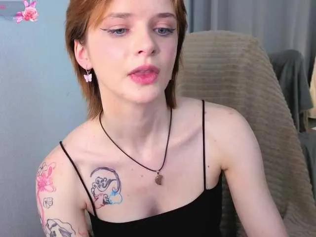 KiraMountrays from BongaCams is Freechat