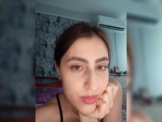 Kiska-kira from BongaCams