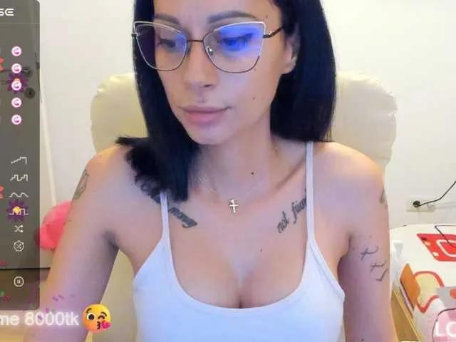 kissnicol from BongaCams