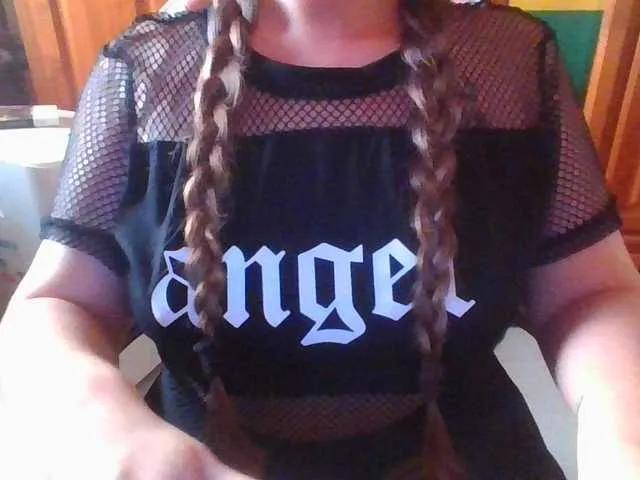 Kitty21 from BongaCams