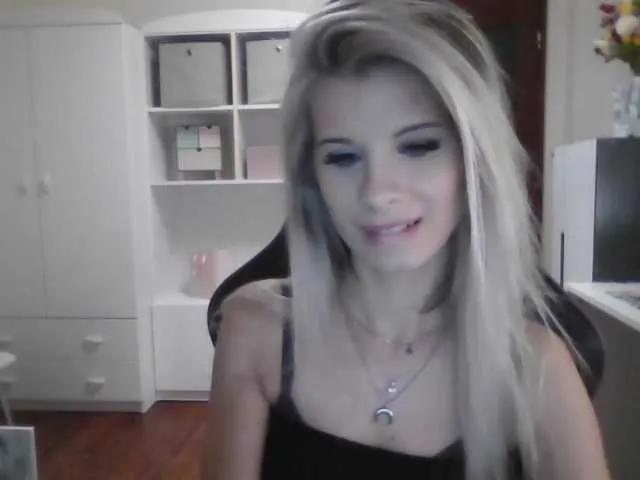 KristineNatural from BongaCams is Freechat