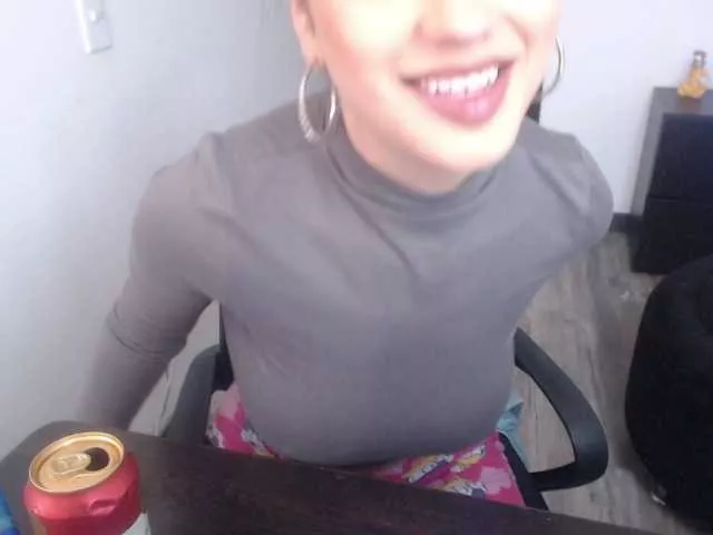 Lady-teen21 from BongaCams