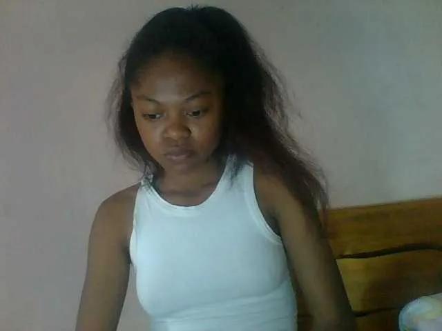 Laluna2 from BongaCams