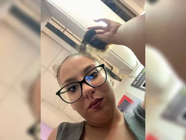 Lara67 from BongaCams